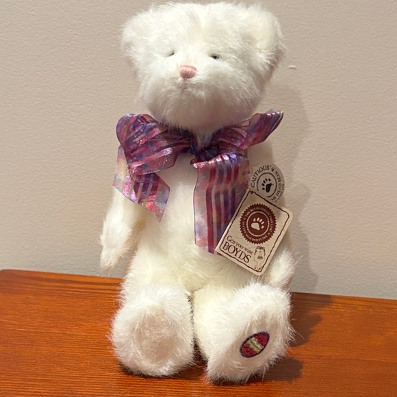 Boyds Bears Kimmy White Teddy Bear with Easter Egg on Foot - Picture 2 of 15